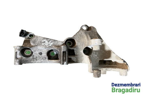 Suport alternator Cod: 8200473400 Dacia Logan [2004 - 2008] Sedan 1.5 dci MT (68hp)