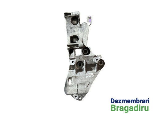 Suport alternator Cod: 8200669494 Renault Megane 3 [2008 - 2014] Hatchback 5-usi 1.5 dCi MT (106 hp)...