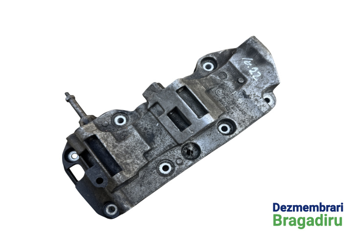 Suport alternator Cod: 8506863-05 8506863-05 BMW Seria 5 F11 [2009 - 2013] Touring wagon 520 d Steptronic (184 hp) Cod motor: N47T, Cod culoare: B90, Pachet M
