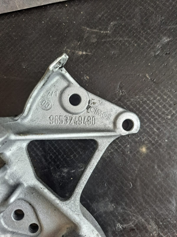 Suport alternator Mazda 3 BL [2009 - 2013] 1.6 tdci t1da t1db D 4162 - COD 9653249480