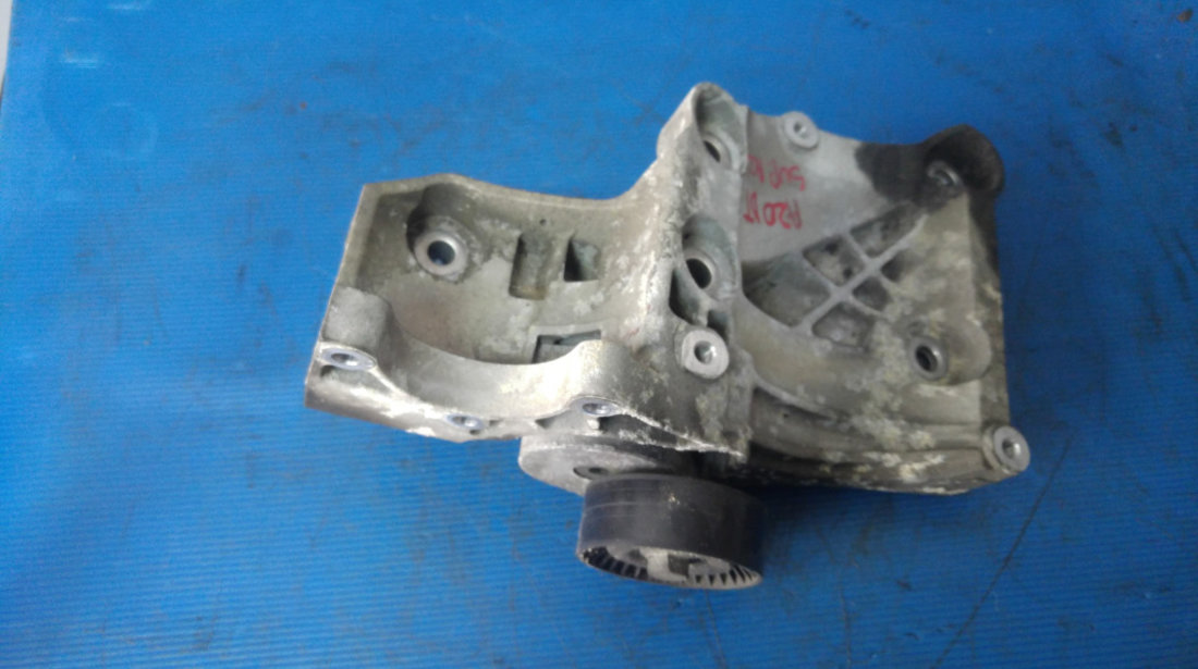 Suport alternator opel astra j insignia a 2.0 cdi a20dt dupa 2008 55562863