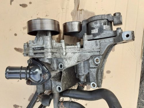 SUPORT ALTERNATOR POMPA APA TERMOSTAT MAZDA 3 6 2.2D MZR-CD R2AA 2009~2013
