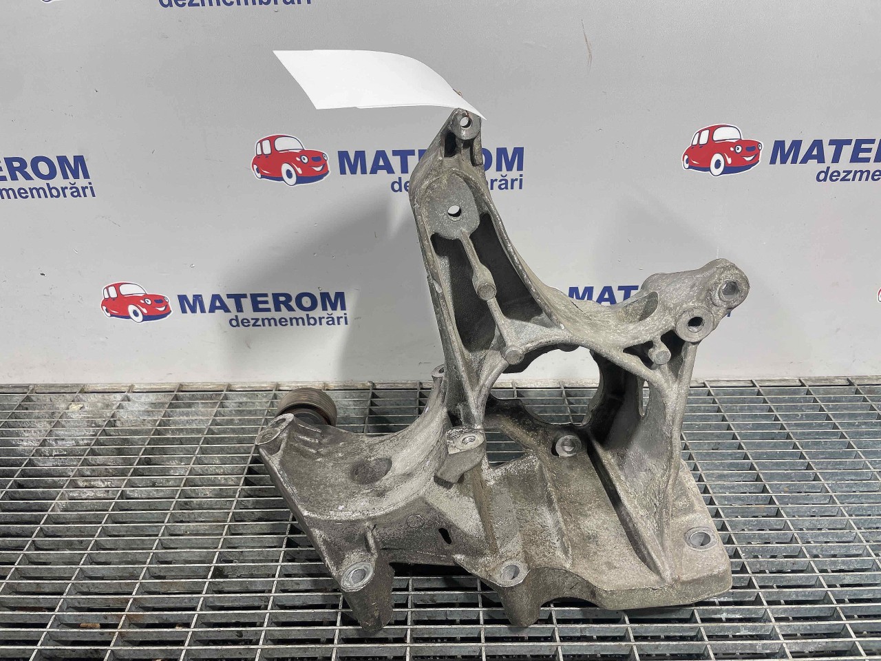SUPORT ALTERNATOR RENAULT TRAFIC TRAFIC 1.9 DCI - (2001 2006)
