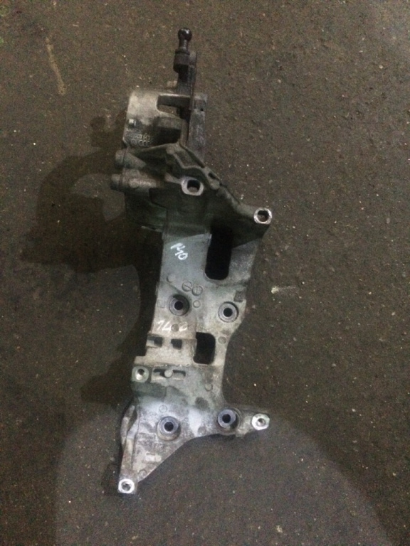 Suport alternator Skoda Octavia 3 [2013 - 2017] Liftback 5-usi (5E3)