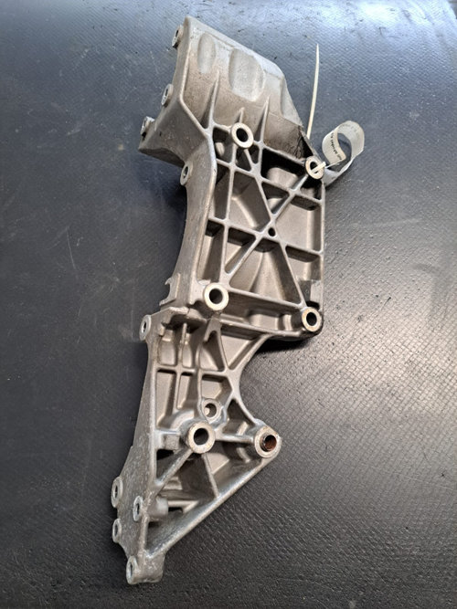 Suport alternator Volkswagen Transporter 5 - COD 045903143F