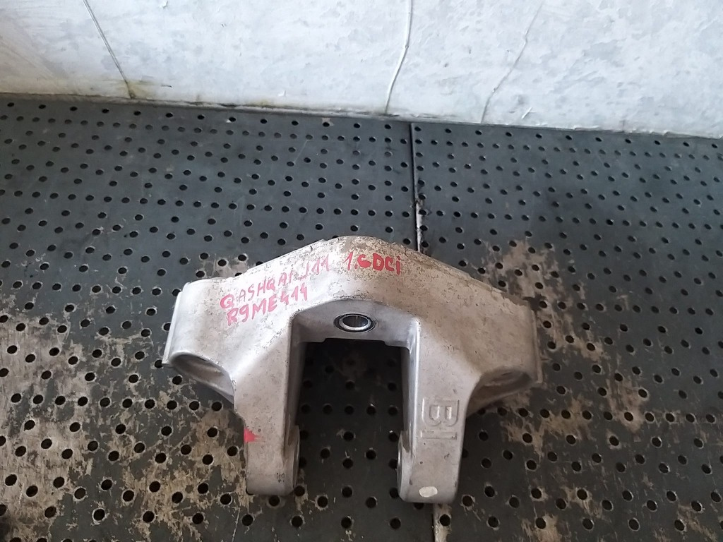 Suport antibalans 1.6 dci nissan qashqai 2 j11 038172