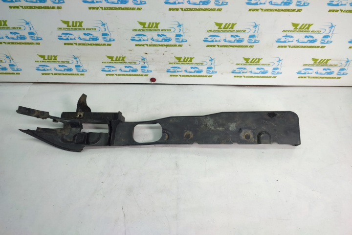 Suport aripa dreapta fata 4M51-A02476-A Ford Focus 2 [2004 - 2008]