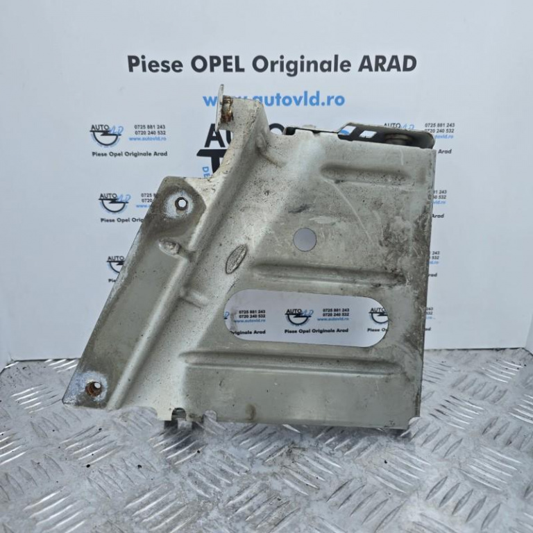 Suport aripa dreapta fata Renault Master 2011-2024 03G37490R