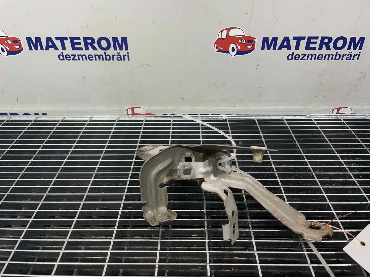 SUPORT ARIPA FATA BMW SERIA 3 F 30 - - (