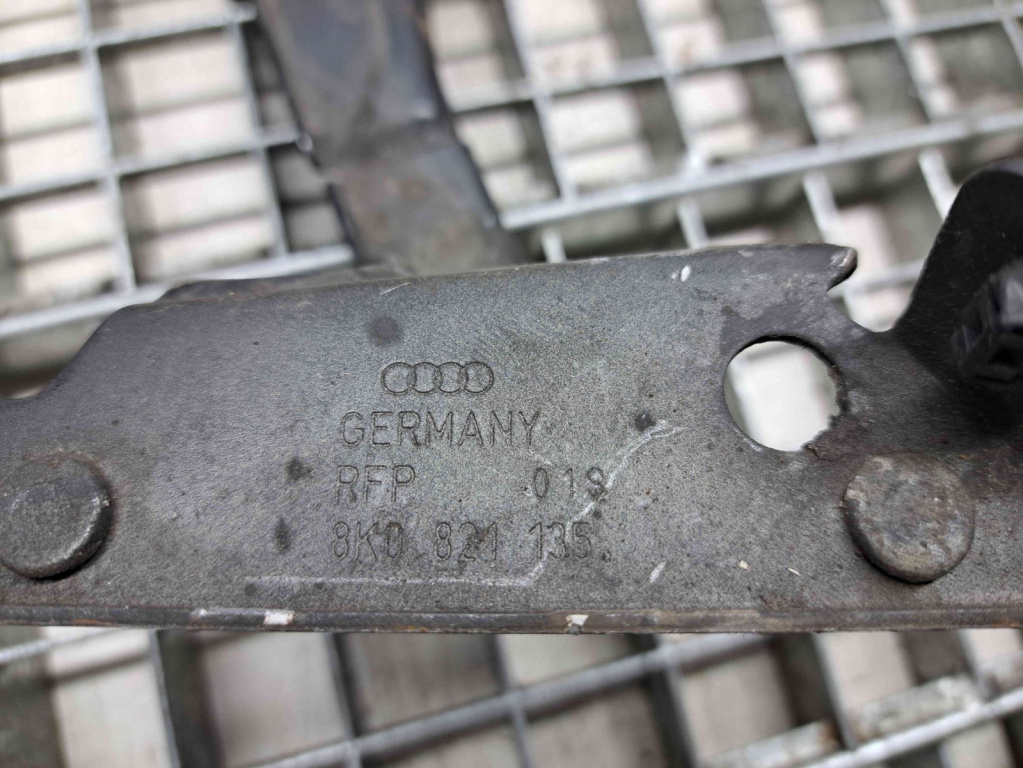 Suport aripa stanga fata Audi A4 (8K2, B8) [Fabr 2008-2015] 8K0821135