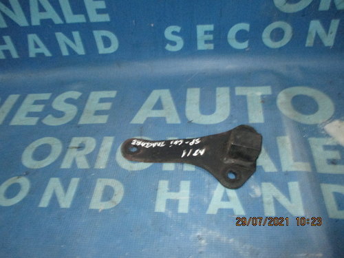 Suport Audi A8 2002; 4D0804431 (carlig tractare)