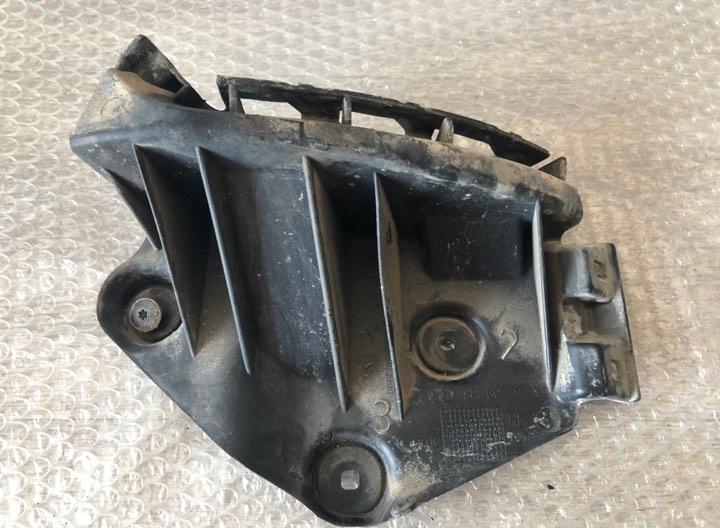Suport bara dreapta spate audi a3 8p 8p4807394