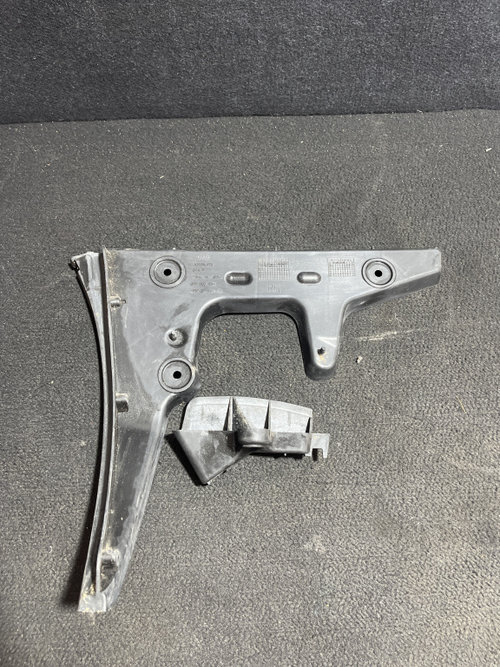 Suport bara dreapta spate Audi A6 C6 Allroad 3.0 TDI , Quattro sedan 2008 (4F9807454)