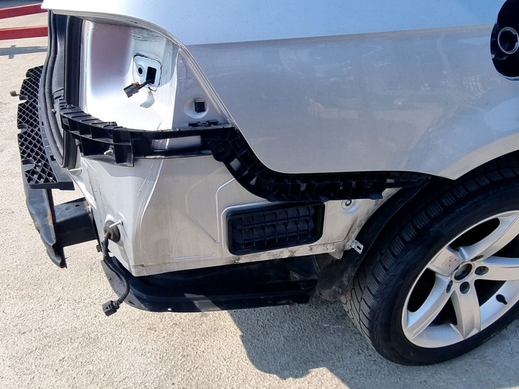Suport bara dreapta spate Volkswagen Passat B7 (365) Variant [Fabr 2010-2014] 2.0 TDI CFFB 103 KW / 140CP