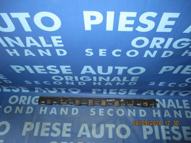 Suport bara Mercedes CLA 200cdi C117; A1768850065 (centru spate)