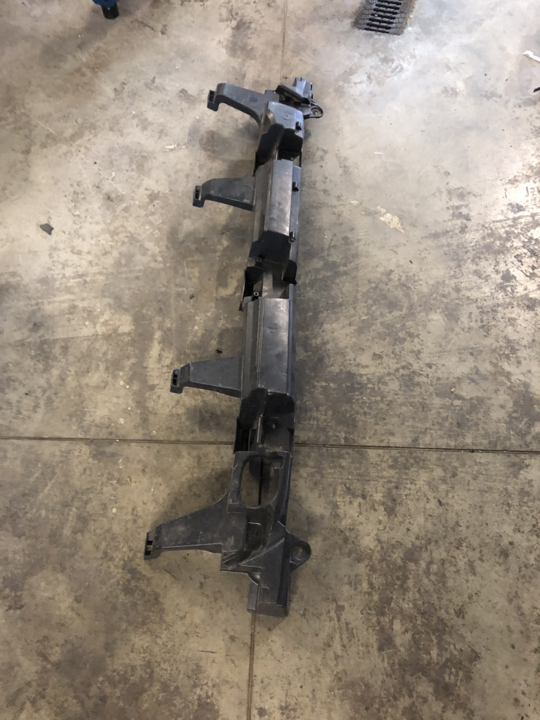Suport bara spate Dacia Duster - Benzina 2019, 850905786R