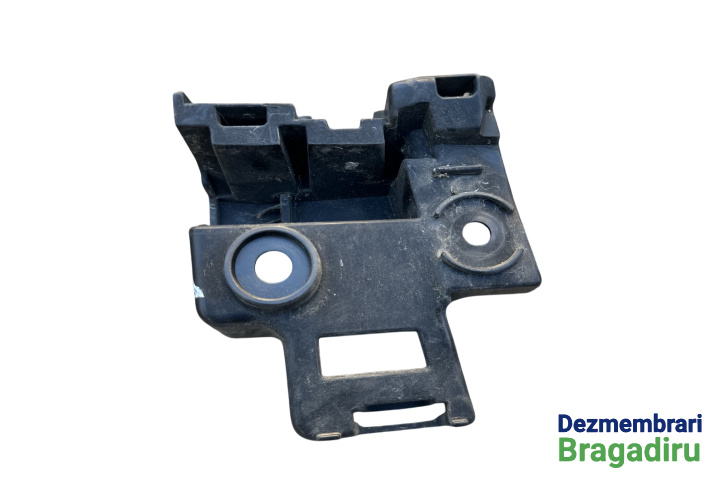 Suport bara spate dreapta Cod: 5K6807394A Volkswagen VW Golf 6 [2008 - 2015] Hatchback 5-usi 2.0 TDI MT (110 hp) Cod motor CBDC Cod culoare LB9A
