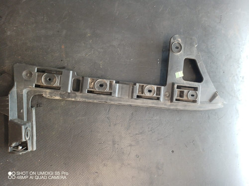 Suport bara spate dreapta VW Passat B6 2.0 TDI Combi - COD 3c9807394