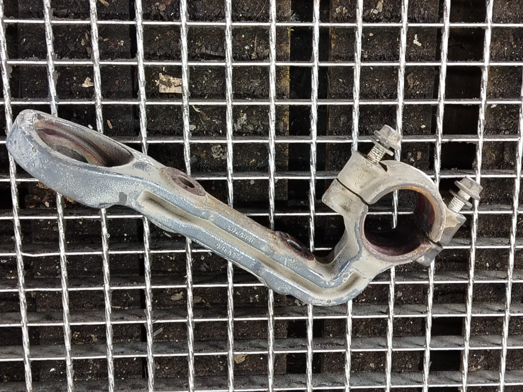 Suport bara stabilizatoare 1849366 Daf XF 106 generatia [2012 - 2021]