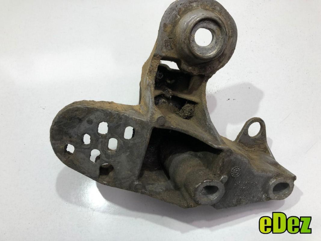 Suport bara stabilizatoare stanga fata Audi A4 (2004-2008) [8EC, B7] 2.0 tdi 8e0199351