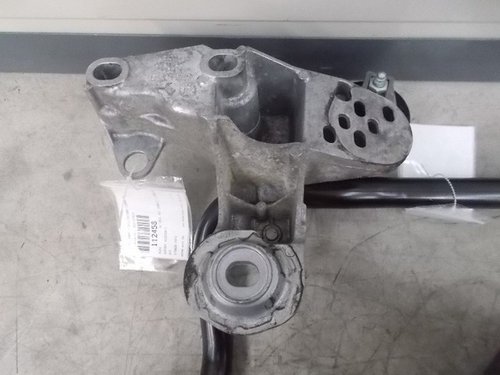 Suport bara stabilizatoare stanga fata Audi A6 Avant 1.9 tdi, AVF, AWX cod 8E0199351C