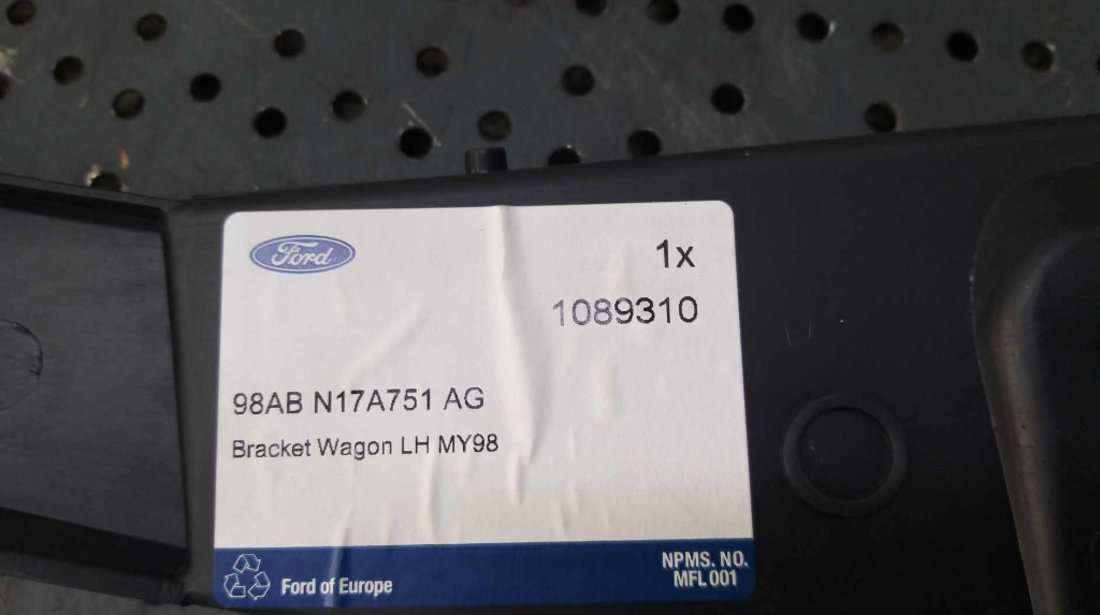 Suport bara stanga spate ford focus 1 1089310 98abn17a751ag 98abn17a882