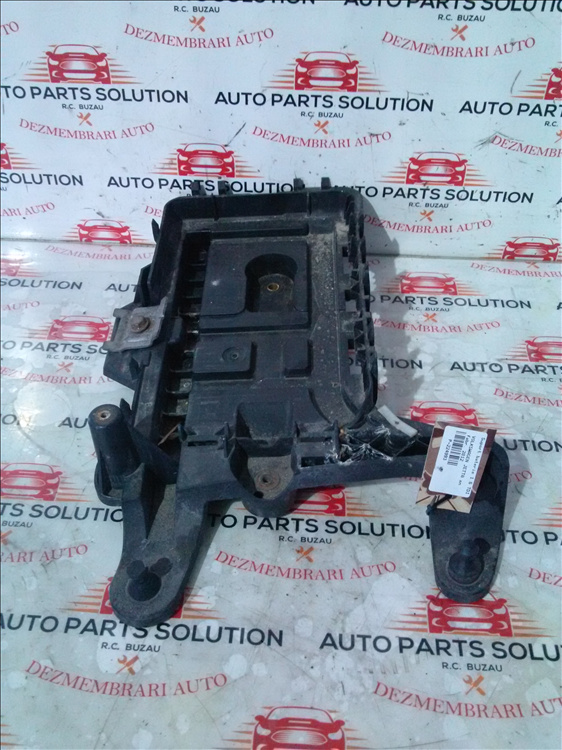 Suport baterie 1.6 TDI VOLKSWAGEN JETTA an fabr. 2012