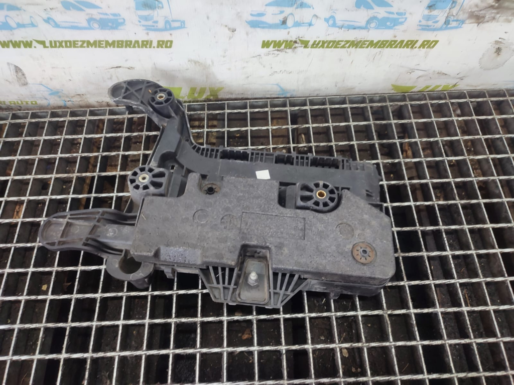 Suport baterie 1k0915333 Volkswagen VW Passat B6 [2005 - 2010]