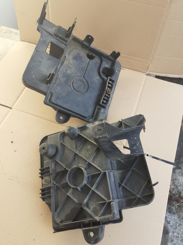 Suport baterie jeep Cherokee Kj 2.5 2.8 2001 ~ 2008