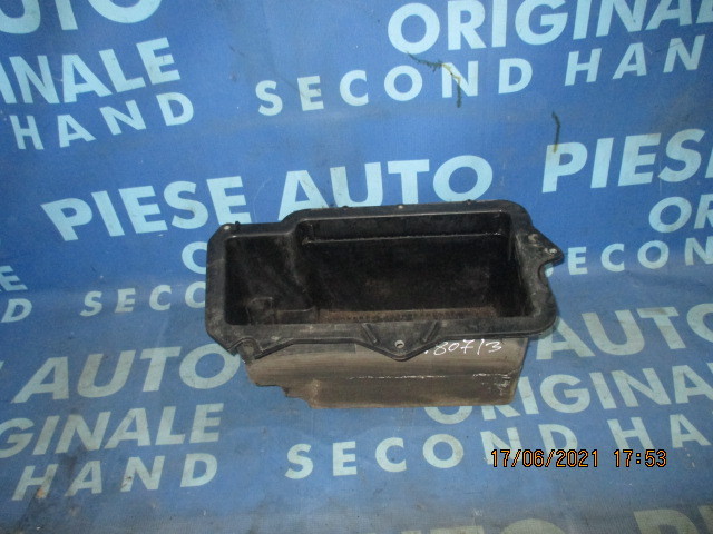 Suport baterie Peugeot 807; 1484775080 (o ureche de prindere rupta)