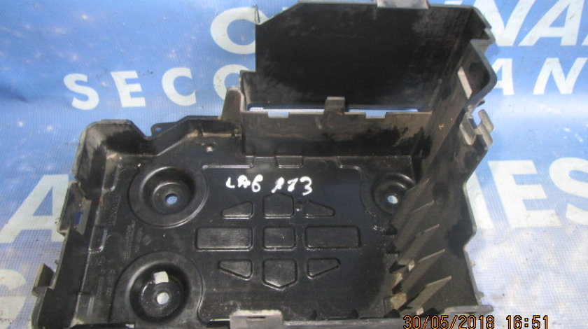 Suport baterie Renault Laguna;820003058G