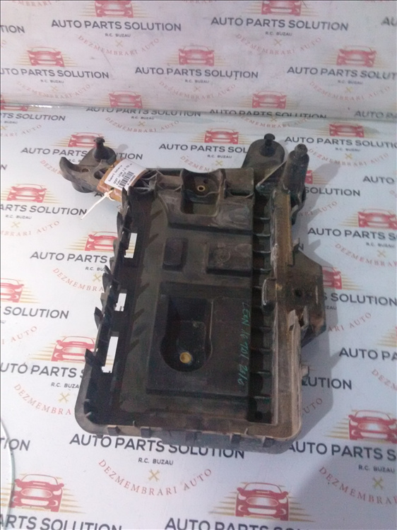 Suport baterie SEAT LEON 1.6 TDI an fabr. 2010