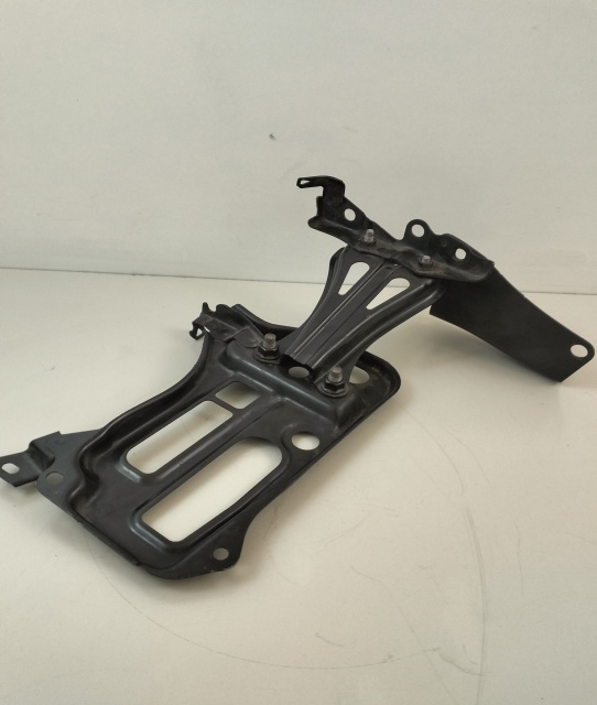 Suport Baterie Toyota Avensis 3 T27 [facelift] [2011 - 2015]