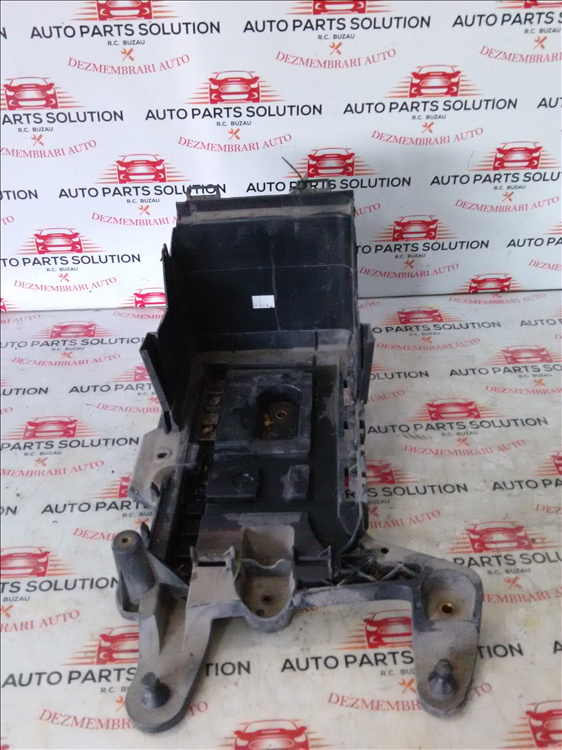 Suport baterie VOLKSWAGEN PASSAT B6 1.6 tdi an fabr. 2010