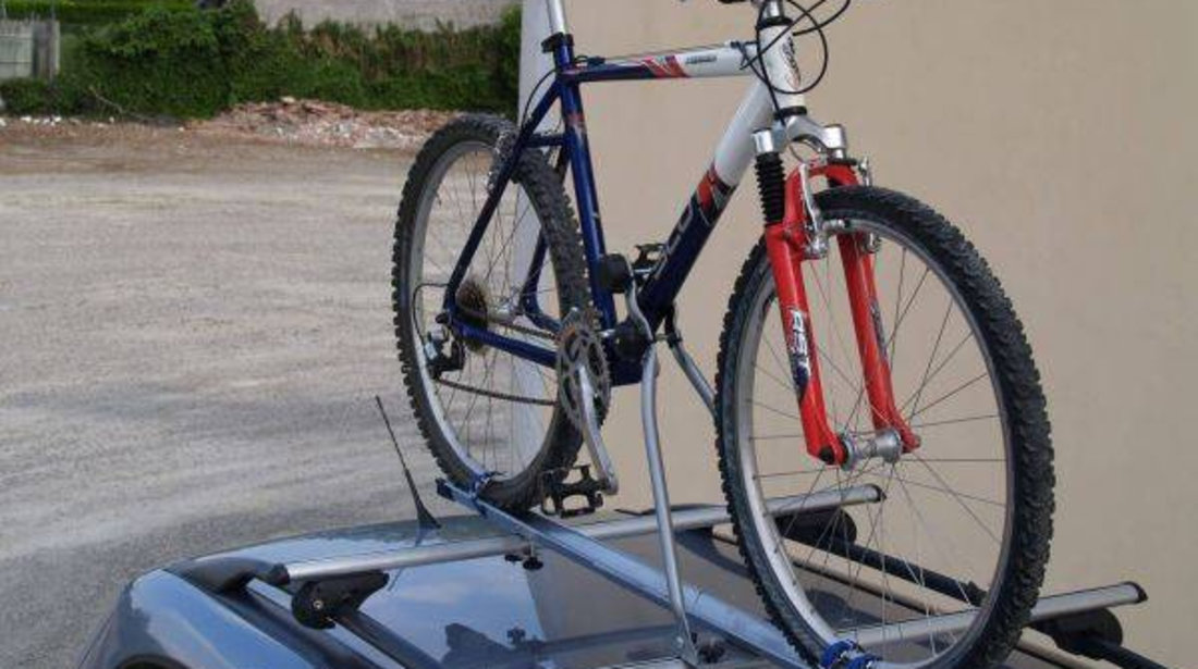 Suport bicicleta Menabo Huggy cu prindere pe bare transversale