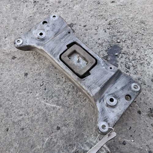 Suport Bmw 7 (F01, F02, F03, F04) 2008-2015 730 D N57 D30 A Motorina 6777613, 6770289, 139811, 22326...