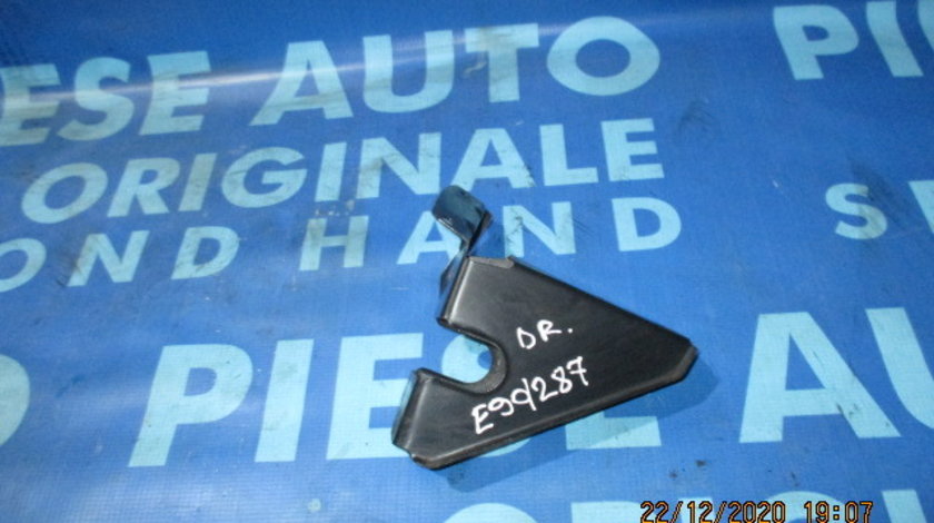 Suport BMW E90 2006; 7116706 (broasca capota)