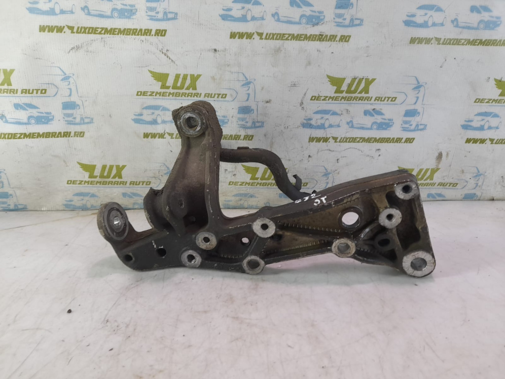 Suport brat trapez stanga fata 1k0199295e Volkswagen VW Golf 5 [2003 - 2009] 1.6 fsi BSE