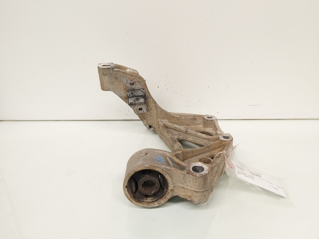 Suport brat trapez stanga fata, cod 6Q0199293D, Skoda Fabia 1 (6Y2) (id:666301)