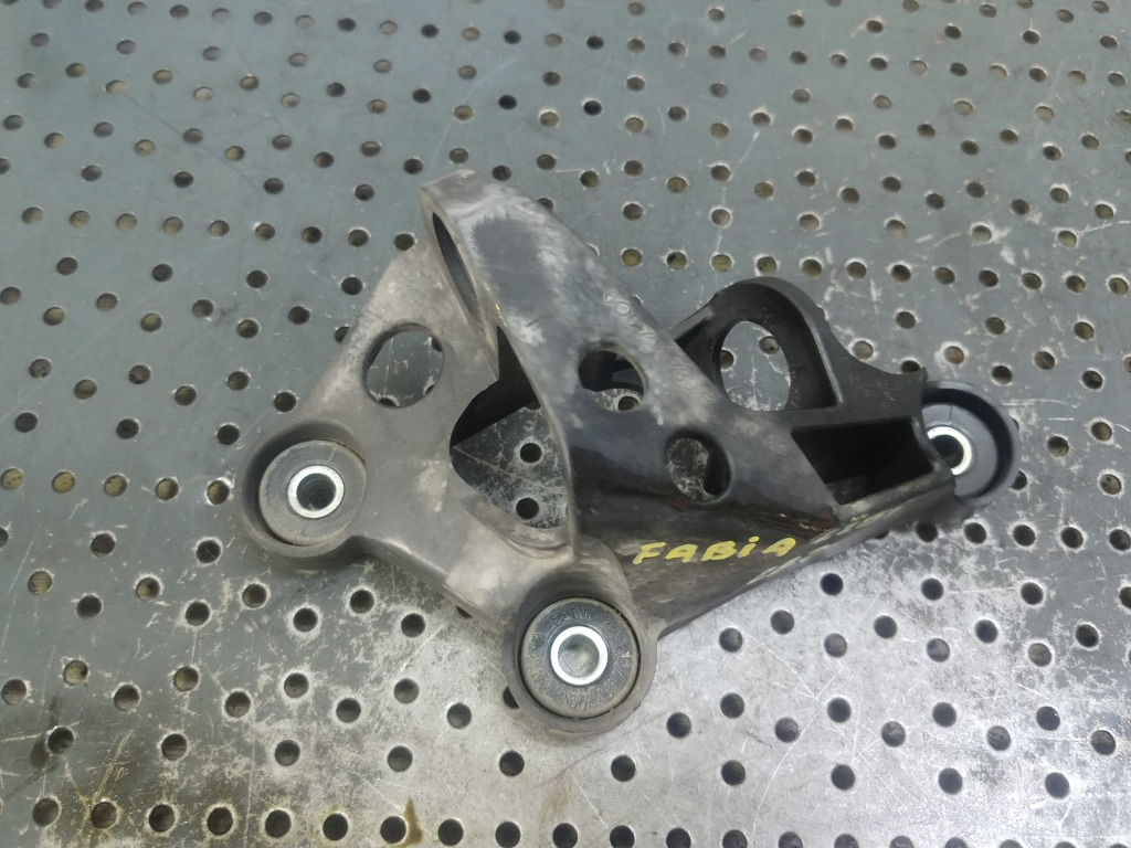 Suport cabluri timonerie cutie viteze 1.2 tsi cbz skoda fabia 2 vw polo 6r golf 6 6q0711789f
