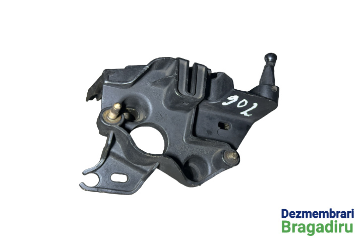 Suport capac motor si carcasa filtru combustibil Cod: 1036926S01 Ford Kuga [2008 - 2013] Crossover 2.0 TDCi MT AWD (140 hp) Cod motor: UFDA Euro 5