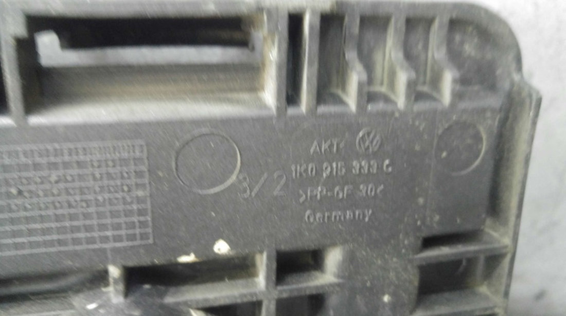 Suport carcasa baterie vw golf 5 1k1 1k0915333c