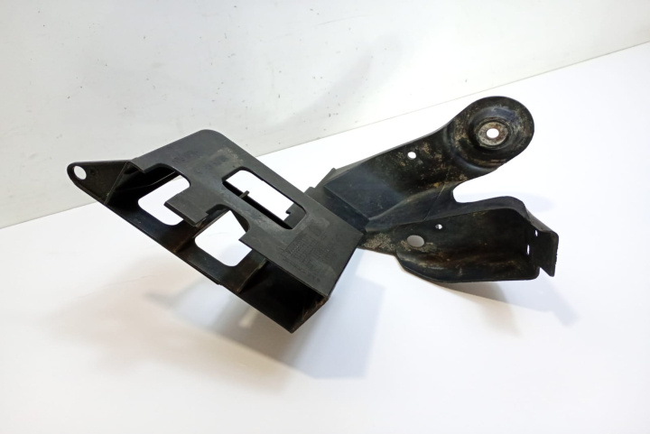 Suport carcasa calculator 13145626 Opel Vectra C [facelift] [2005 - 2009]