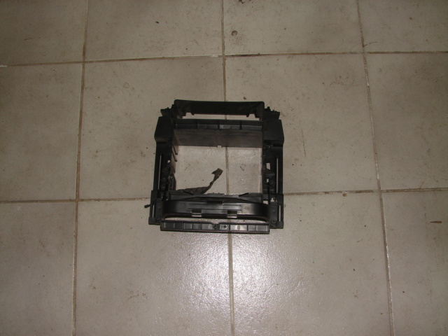 Suport casetofon Mercedes-Benz C-Class W203/S203/CL203 [2000 - 2004] Sedan 4-usi C 200 CDI MT (116 hp) 2.2 CDI