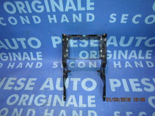 Suport casetofon Mercedes E240 W211;  A2116800134