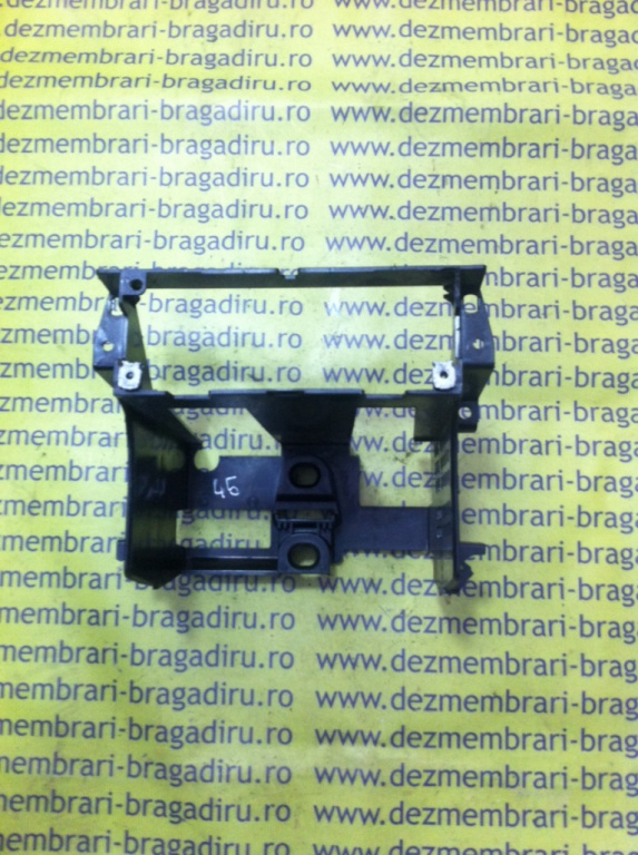 Suport casetofon Volkswagen VW Passat B5.5 [facelift] [2000 - 2005] Sedan 1.9 TDI 5MT (131 hp) (3B3)