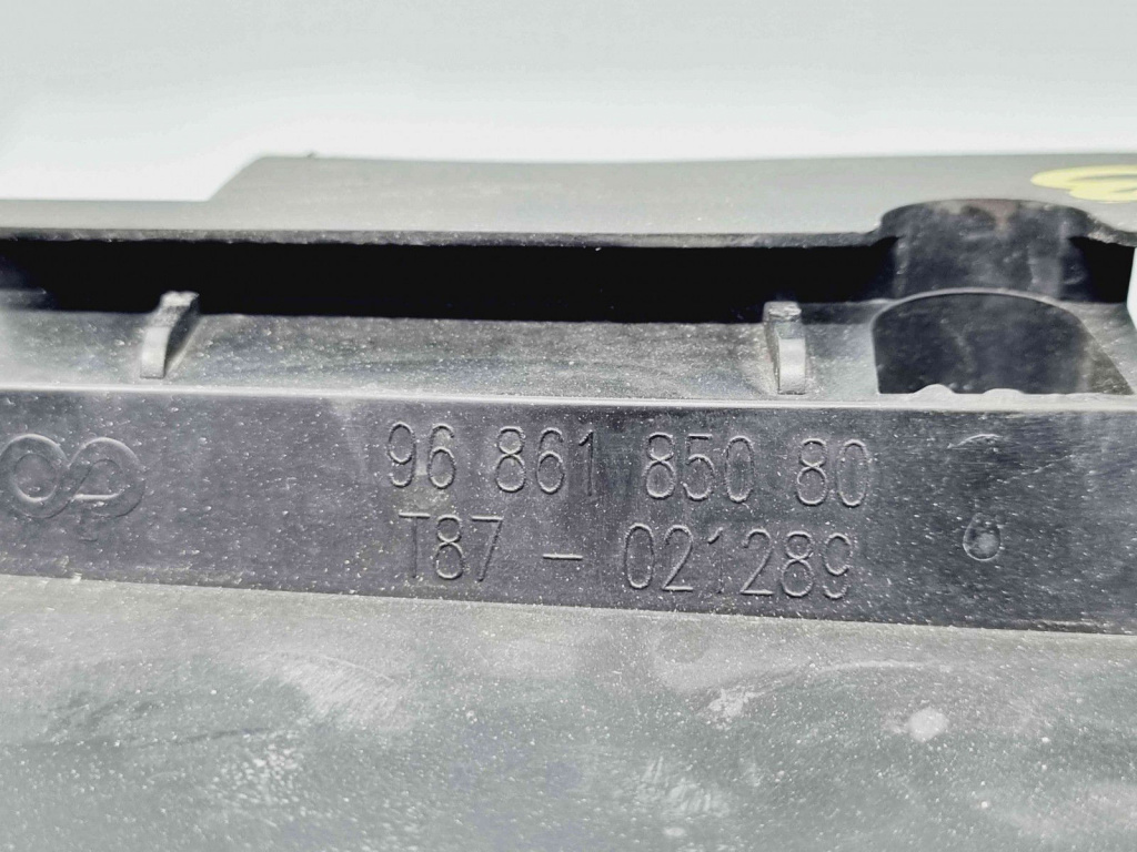 Suport central bara fata Peugeot 5008 [Fabr 2009-2017] 9686185080