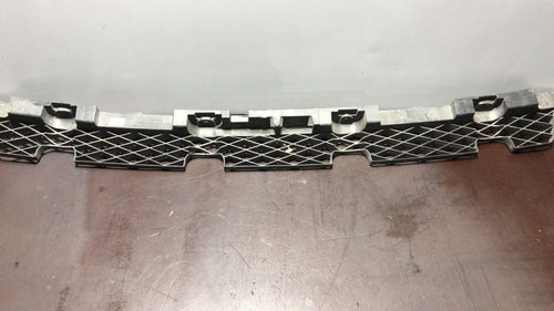 Suport central bara spate cod 3AF807863 Passat B7 an 2010 - 2014