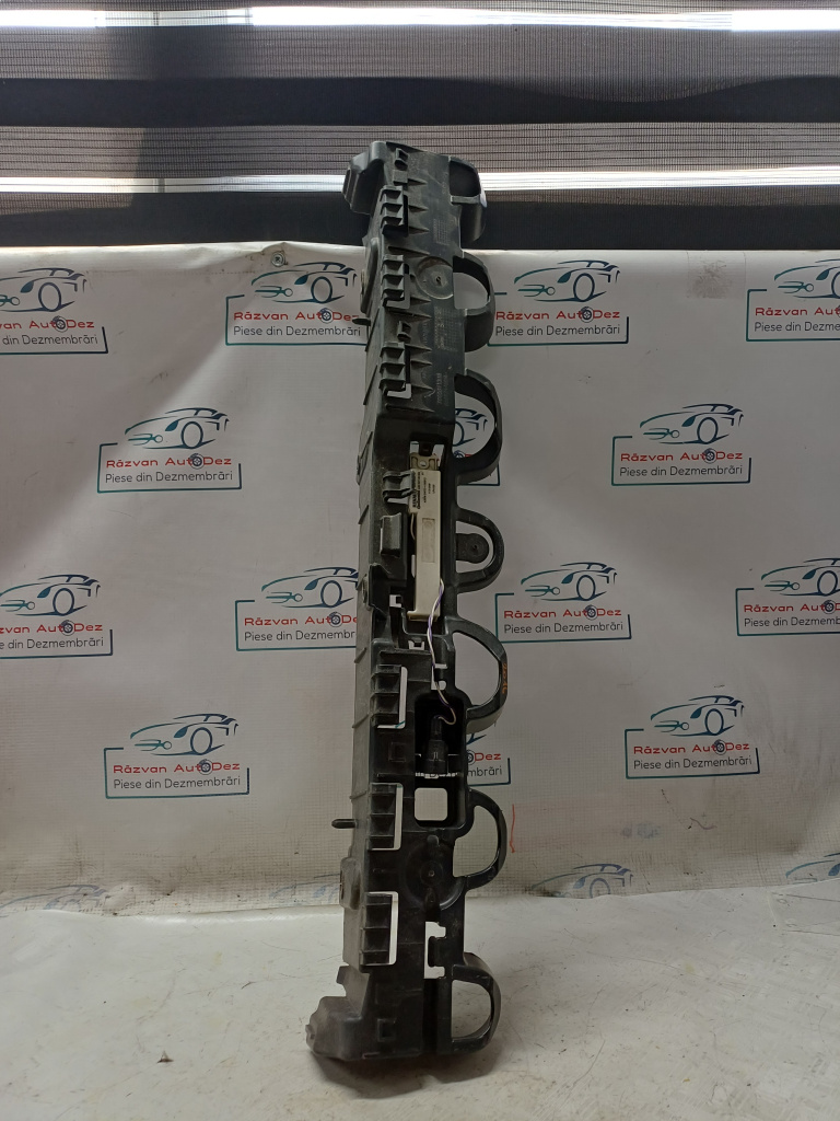 Suport central bara spate Renault Clio 4 - Benzina 2016, 850424459R