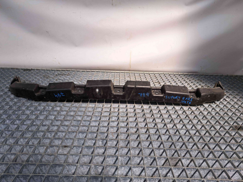Suport central bara spate Seat Leon (1P1) [Fabr 2005-2011] 1P0807864 / 1P0807863